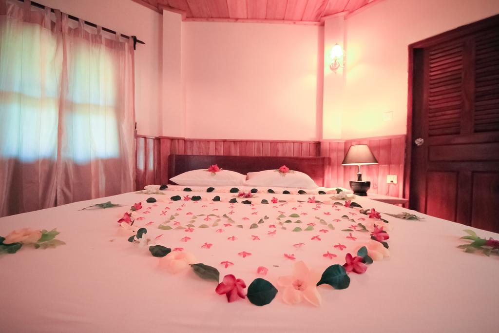 Spring Valley Resort Kep Bagian luar foto