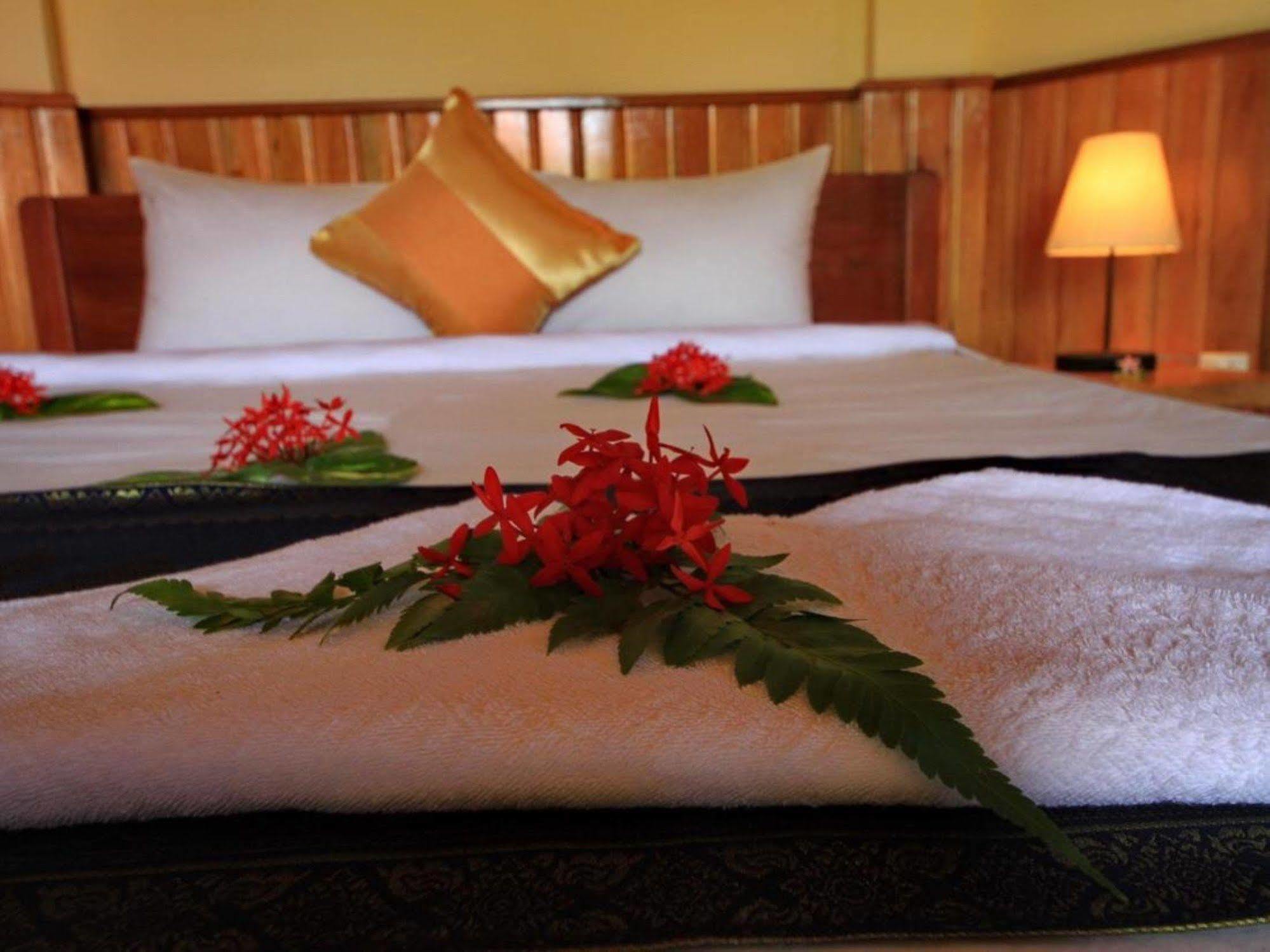 Spring Valley Resort Kep Bagian luar foto