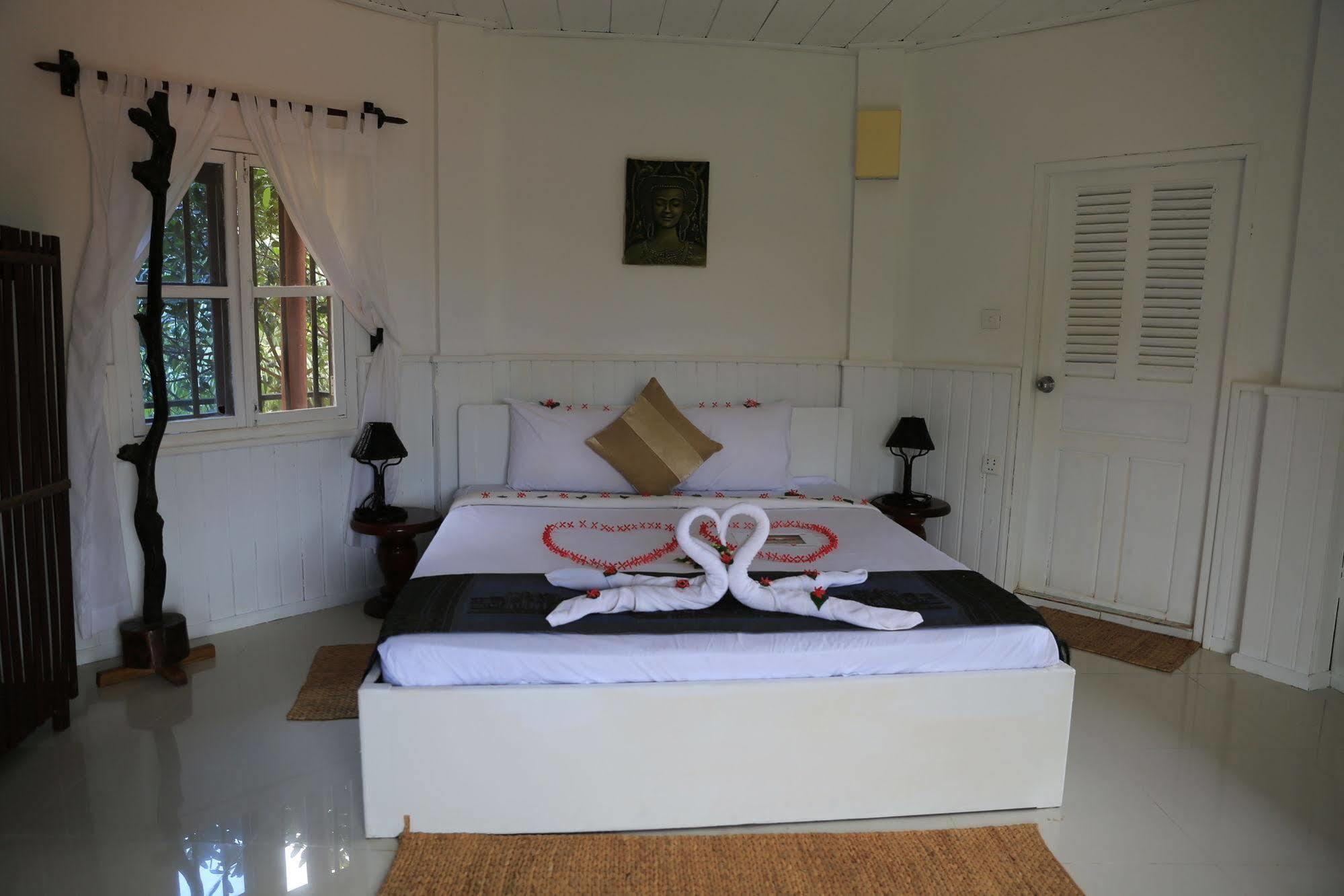 Spring Valley Resort Kep Bagian luar foto